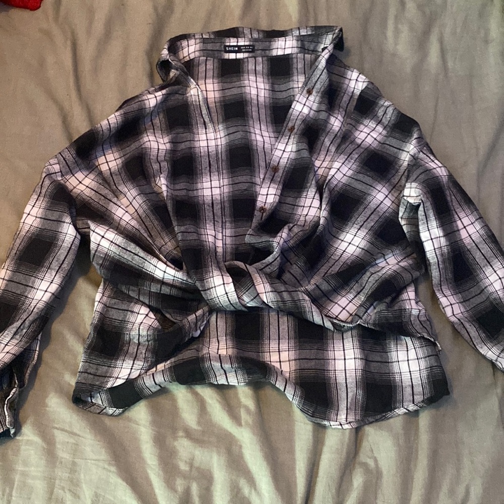 looped plaid shirt.